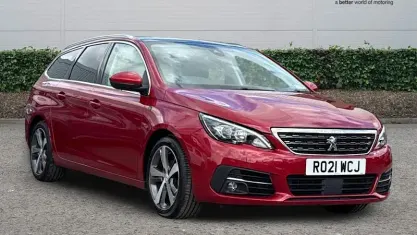 Used Peugeot 308 SW S 131 HP (96 kW) 2020 Red Estate