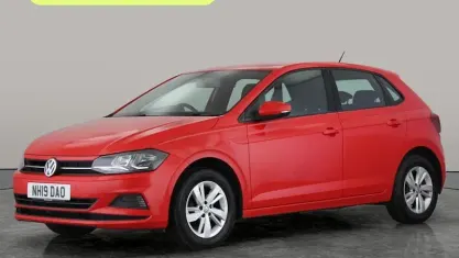 Used VW Polo SE 95 HP (69 kW) 2019 Red Hatchback