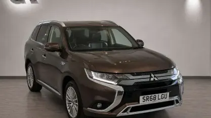 Used Mitsubishi Outlander P-HEV 177 HP (130 kW) 2018 Estate