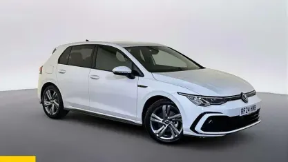 Used VW Golf VIII R-line 150 HP (110 kW) 2024 White Hatchback