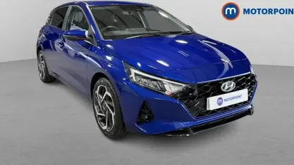Käytetty Hyundai i20 Premium 101 HP (74 kW) 2023 Sininen Viistoperä