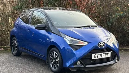Blue Used 2021 Toyota Aygo Trend Hatchback | £10,999 (Fair price)