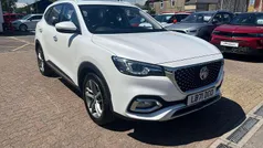 White Used 2022 MG HS Exclusive SUV | £13,442 (Fair price)