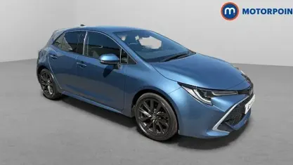 Used Toyota Corolla 122 HP (89 kW) 2022 Blue Hatchback