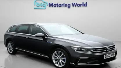 Begagnad VW Passat Advance 218 HK (160 kW) 2022 Grå Kombi