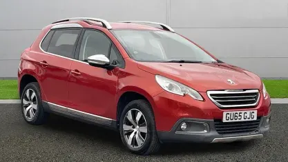 Usado Peugeot 2008 Allure 120 HP (88 kW) 2015 Vermelho SUV