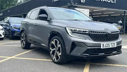 Used Renault Austral Techno Esprit Alpine 200 HP (147 kW) 2025 Grey/black  SUV