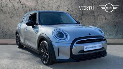 Used Mini Cooper Classic 136 HP (100 kW) 2022 Silver Hatchback