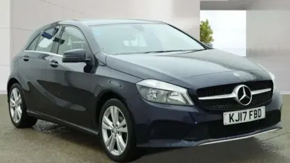 Used Mercedes A180 109 HP (80 kW) 2017 Blue Hatchback
