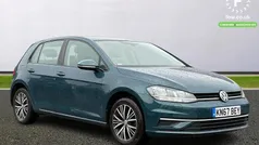 Green Used 2017 VW Golf VII SE Hatchback | £12,699 (Fair price)