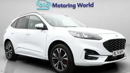 Used Ford Kuga ST-Line X 225 HP (165 kW) 2023 White SUV