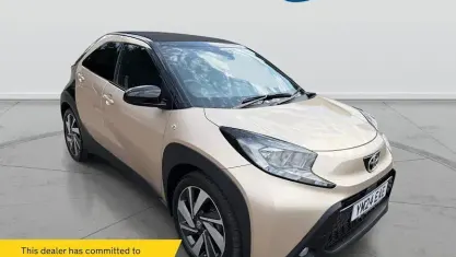 Used Toyota Aygo X 72 HP (52 kW) 2024 Gold SUV