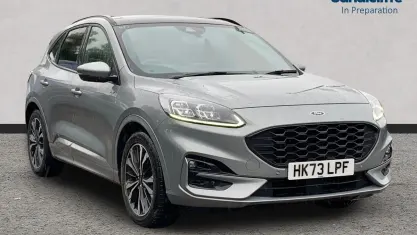Used Ford Kuga ST-Line X 190 HP (139 kW) 2023 Solar silver (premium paint) SUV