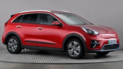 Used Kia e-Niro 150 kW (204 HP) 2022 Red SUV
