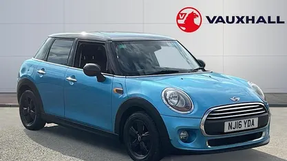 Used Mini ONE Hatch 102 HP (75 kW) 2017 Hatchback