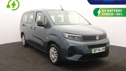 Used Vauxhall Combo Design Edition 100 kW (136 HP) 2026 MPV