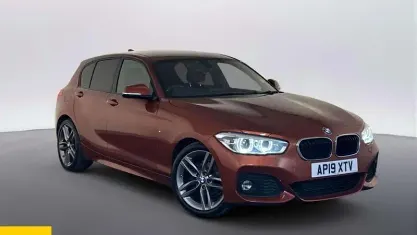 Begagnad BMW 118 M Sport 150 HK (110 kW) 2019 Orange Halvkombi