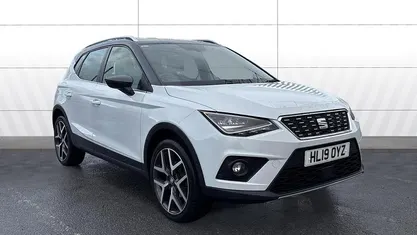 White Used 2019 Seat Arona XCELLENCE Lux SUV | £11,935 (Fair price)