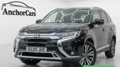 Używany Mitsubishi Outlander 150 KM (110 kW) 2020 Czarny SUV