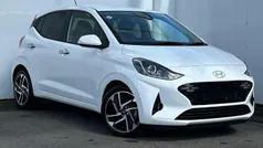 White New 2025 Hyundai i10 Premium Hatchback | £15,251 (Fair price)