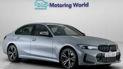 Begagnad BMW 330e M Sport 292 HK (214 kW) 2023 Grå Sedan