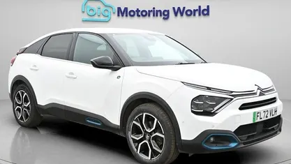 Used Citroën e-C4 Shine 100 kW (136 HP) 2022 White Hatchback