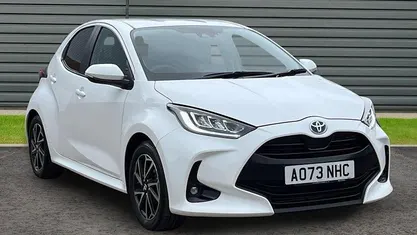 Used Toyota Yaris Hybrid Design 116 HP (85 kW) 2026 Hatchback