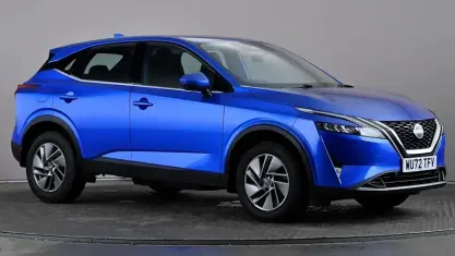 Used Nissan Qashqai Acenta Premium 140 HP (102 kW) 2022 Blue SUV