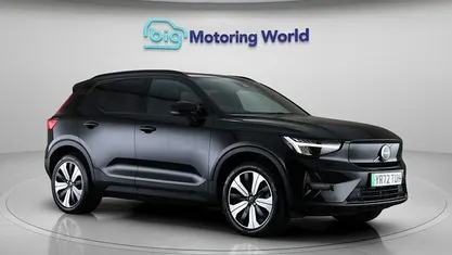 Black Used 2022 Volvo XC40 Core SUV | £17,300 (Fair price)