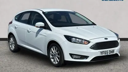 Used Ford Focus Titanium 120 HP (88 kW) 2016 White Hatchback