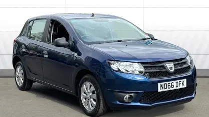 Gebraucht Dacia Sandero Ambiance 90 PS (66 kW) 2016 Blau Kleinwagen