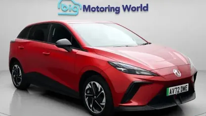 Used MG MG4 EV SE 319 kW (435 HP) 2022 Red Hatchback
