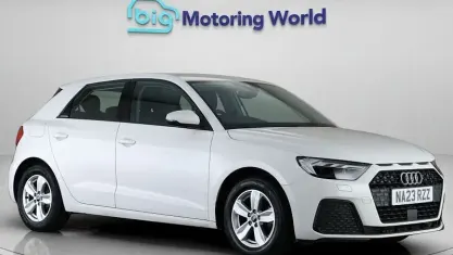 Używany Audi A1 Sportback 95 KM (69 kW) 2023 Biały Hatchback