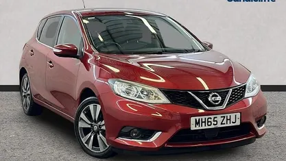 Used Nissan Pulsar Tekna 116 HP (85 kW) 2016 Red Hatchback