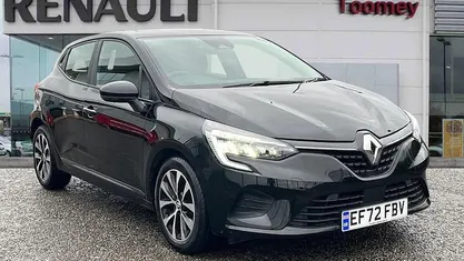 Black Used 2023 Renault Clio V Evolution Hatchback | £12,295 (Fair price)
