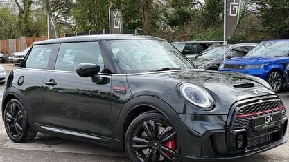 Second-hand Mini John Cooper Works Hatch 231 CP (169 kW) 2022 Verde Hatchback