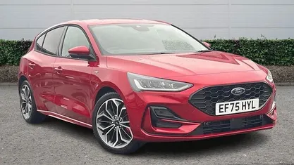 Used Ford Focus ST-Line X 155 HP (114 kW) 2024 Red Hatchback