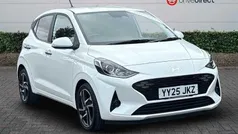 Special solid paint atlas white New 2025 Hyundai i10 Premium Hatchback | £15,360 (Fair price)