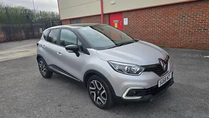 Used Renault Captur Iconic 90 HP (66 kW) 2018 SUV