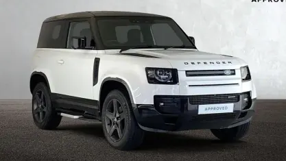 Used Land Rover Defender SE Dynamic 249 HP (183 kW) 2022 White SUV