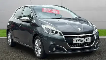 Käytetty Peugeot 208 Allure 82 HP (60 kW) 2018 Viistoperä
