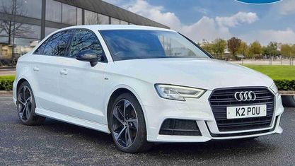 Używany Audi A3 Black Edition 150 KM (110 kW) 2019 Biały Sedan/Limuzyna