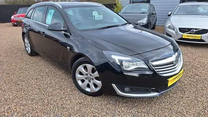 Used Vauxhall Insignia SRi 140 HP (102 kW) 2015 Estate