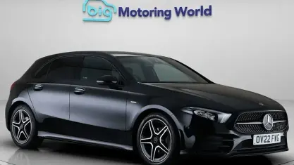 Begagnad Mercedes A180 Executive 136 HK (100 kW) 2022 Svart Halvkombi