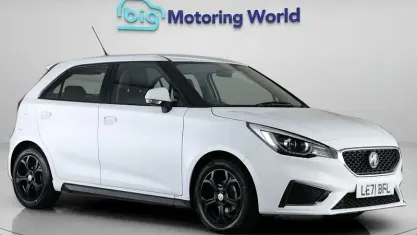 Begagnad MG MG3 Exclusive 106 HK (77 kW) 2024 Halvkombi