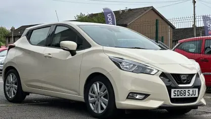 Used Nissan Micra Acenta 90 HP (66 kW) 2018 White Hatchback