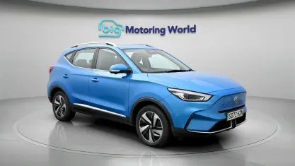Begagnad MG ZS Trophy 114 kW (156 HK) 2022 Blå SUV