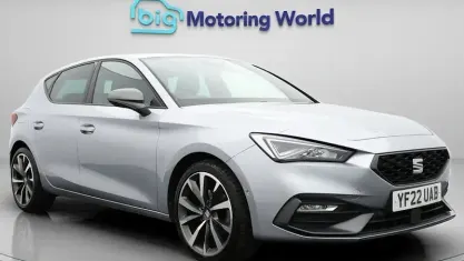 Used Seat Leon FR Sport 131 HP (96 kW) 2022 Silver Hatchback