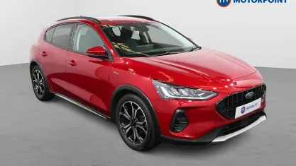 Used Ford Focus Active X 125 HP (91 kW) 2023 Red Hatchback
