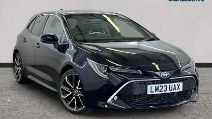 Used Toyota Corolla 122 HP (89 kW) 2022 Blue Hatchback